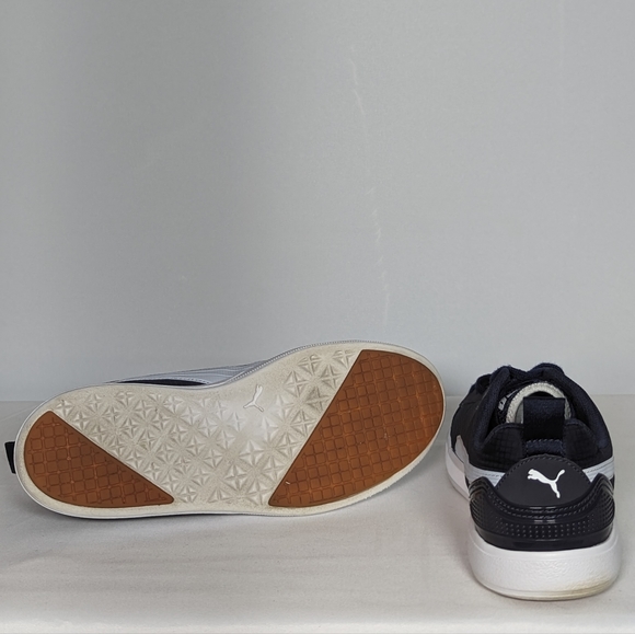 NEW PUMA Unisex Low-Top Sneakers  Sz 8 blue - Picture 2 of 4